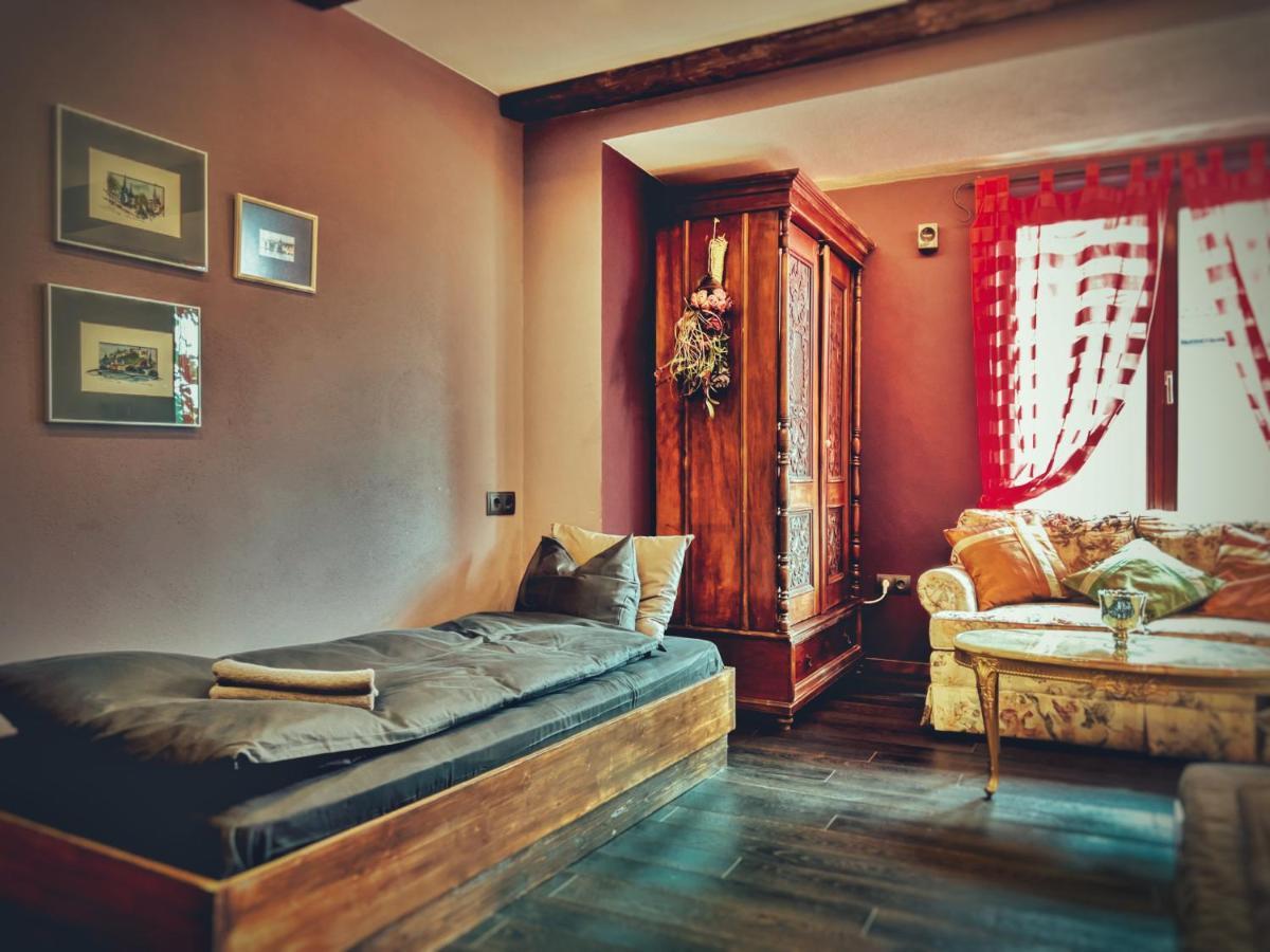 Тhe Bohemian Lodge-Entire House With Sauna Veliko Turnovo Bagian luar foto