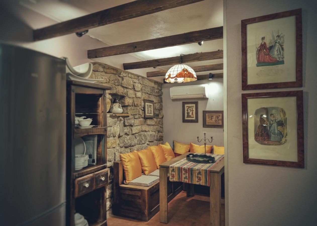 Тhe Bohemian Lodge-Entire House With Sauna Veliko Turnovo Bagian luar foto