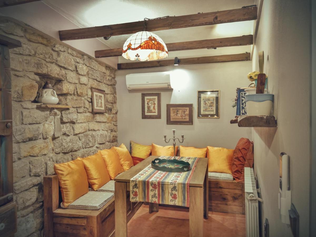 Тhe Bohemian Lodge-Entire House With Sauna Veliko Turnovo Bagian luar foto